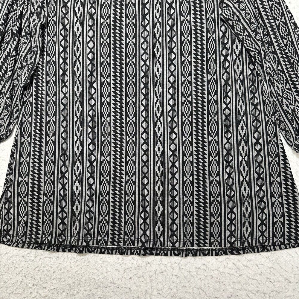LuLaRoe Debra Women's Small 3/4 Sleeve Peasant Top Lightweight Blouse Gray Black - Picture 12 of 12